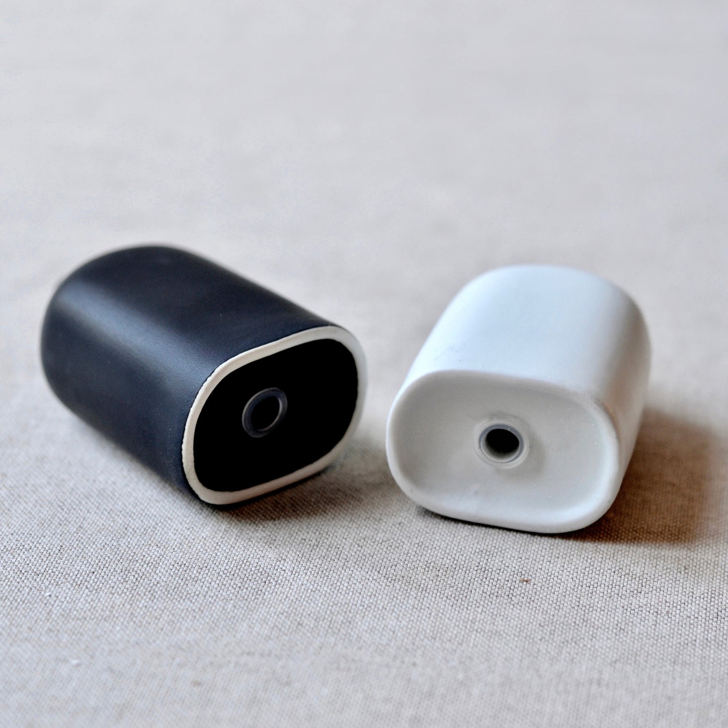 VIALS BLACK & WHITE SALT + PEPPER SET