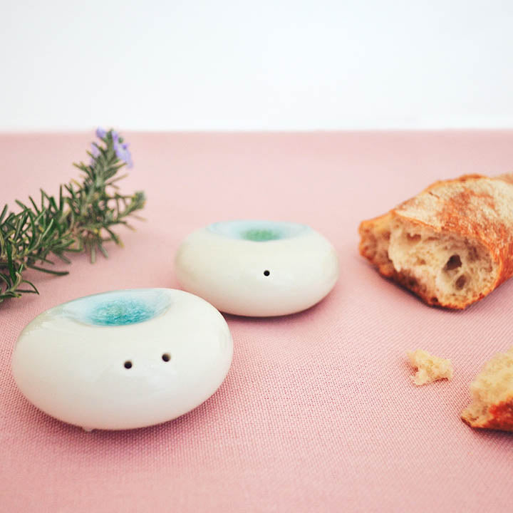 DIMPLES Salt + Pepper shakers