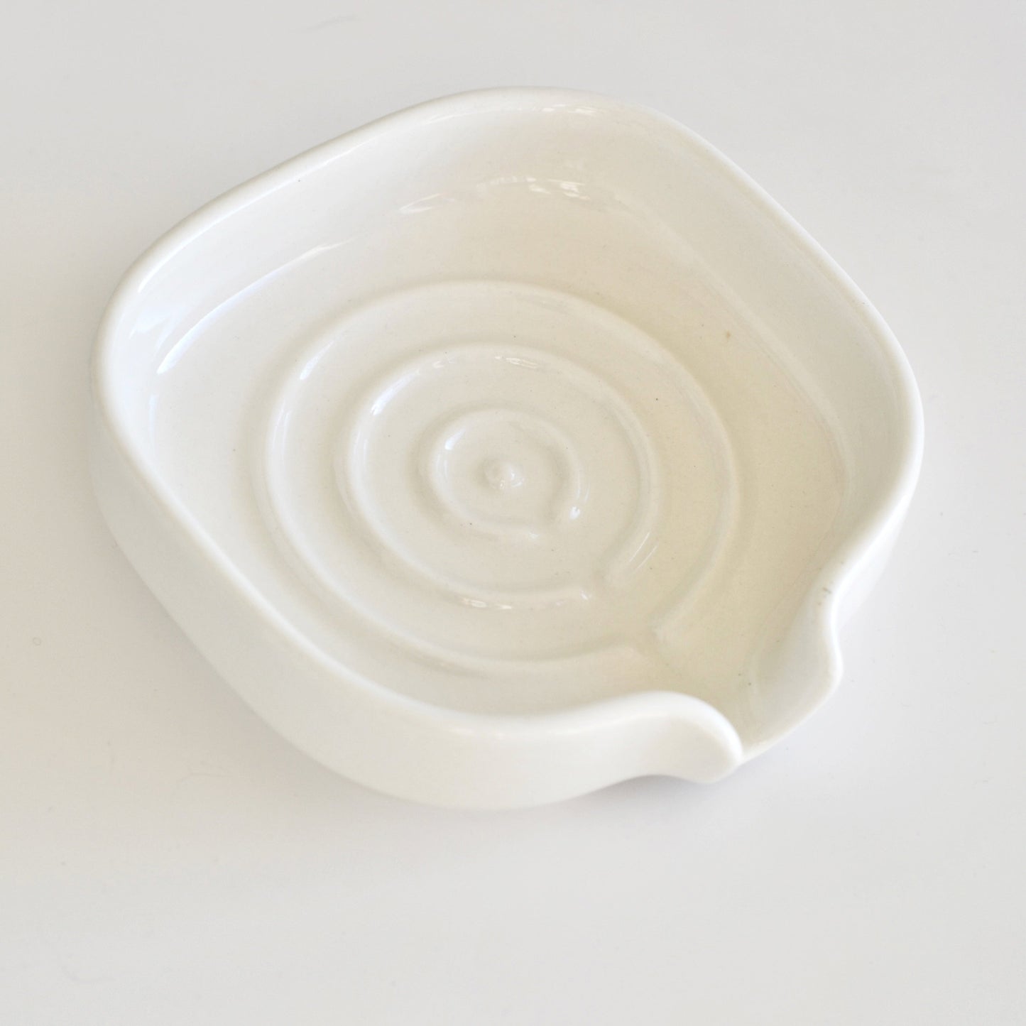 NEW! Self Draining Soapdish - Zero-Waste Porcelain - White Glossy