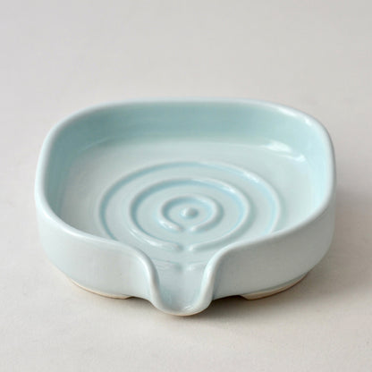 Celadon self draining ceramic soap dish porcelain holder