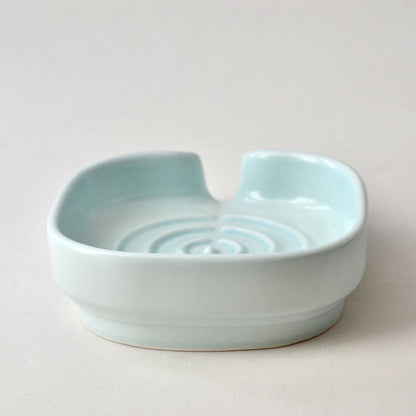 Celadon self draining ceramic soap dish porcelain holder