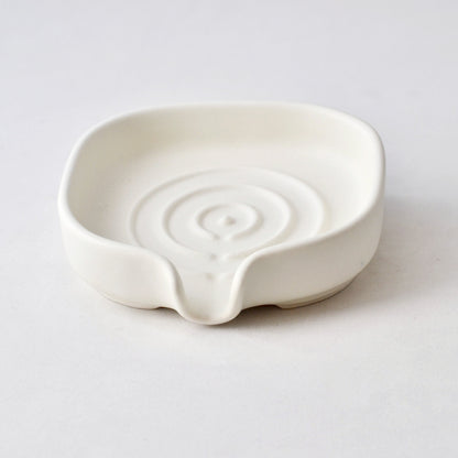 White matte ceramic self draining porcelain soap dish