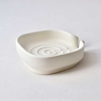White matte ceramic self draining porcelain soap dish