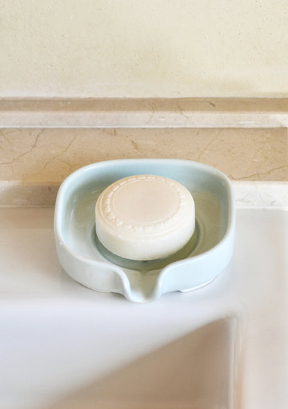 Celadon self draining ceramic soap dish porcelain holder