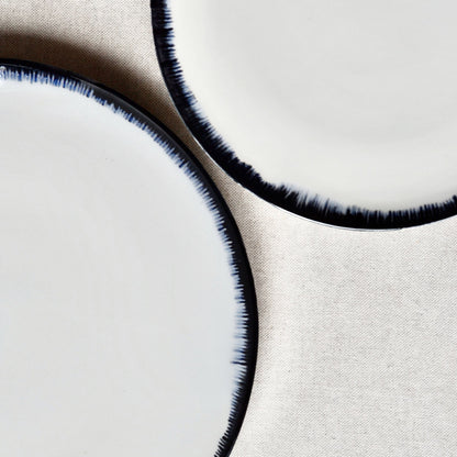 Hand-painted porcelain black rim plates dinner set