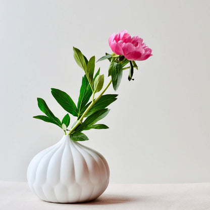 Textured porcelain flower vase set of 3 Japandi style